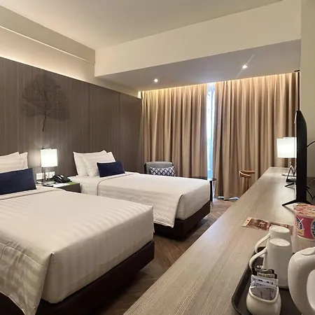 Grand Zuri Cikarang Jababeka Hotel Exterior photo