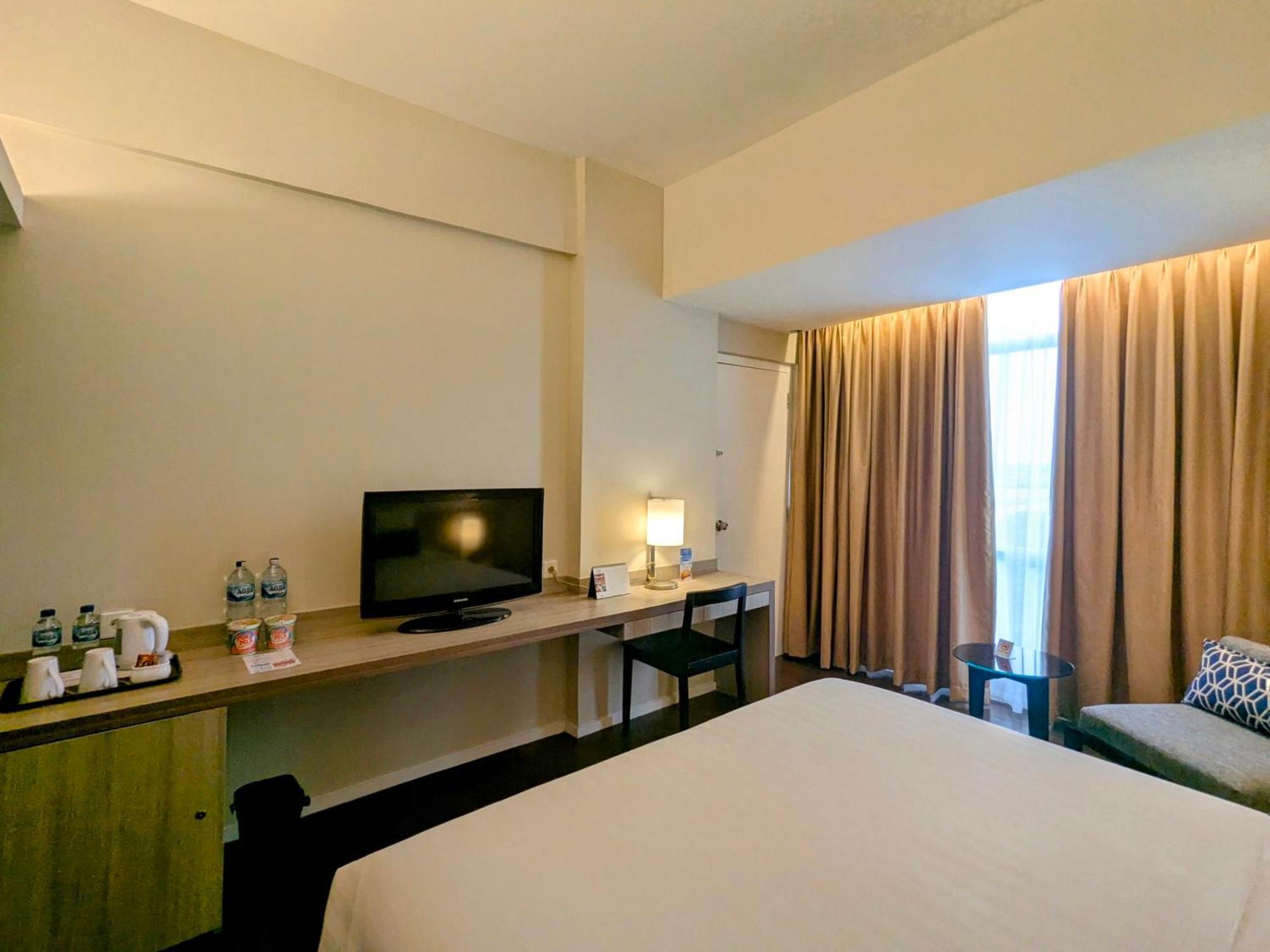 Grand Zuri Jababeka 4* Cikarang
