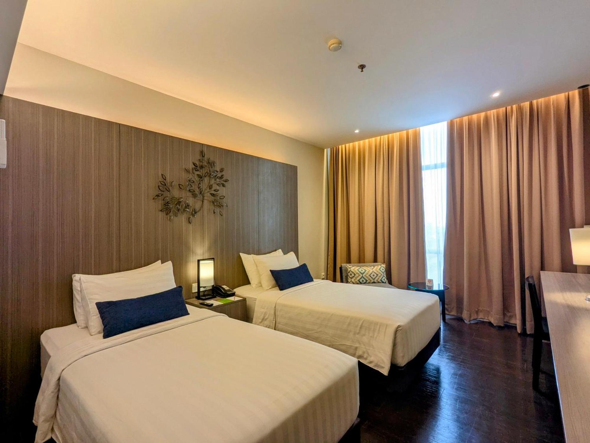 Grand Zuri Jababeka 4* Cikarang